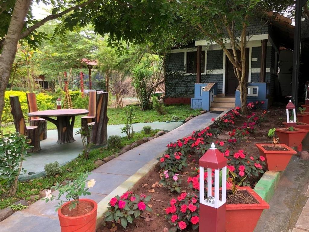 Chalets Resort Masinagudi Утакаманд Экстерьер фото